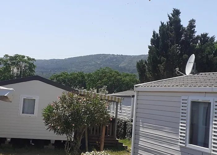 אתר קמפינג Les Salins De La Gardiole